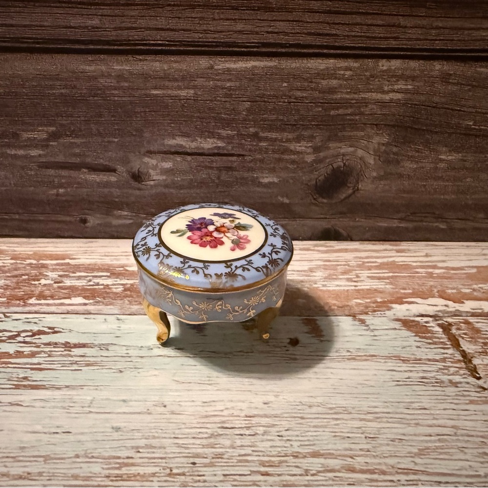 Vintage Moissner Limoges Gilded 3 Footed Trinket Jewelry Box w/ Lid Blue Floral